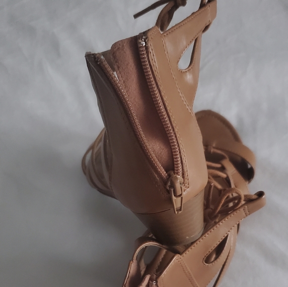 Sandals - Picture 2 of 3